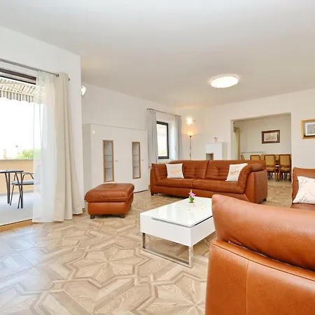 Zupan Villa *